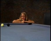 Два зрелые бисексуала с красивой шлюхой